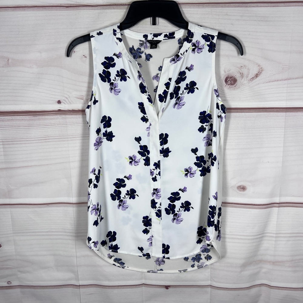 Ann Taylor Floral Blouse Womens PXS White Purple Sleeveless V-Neck Button Up Top